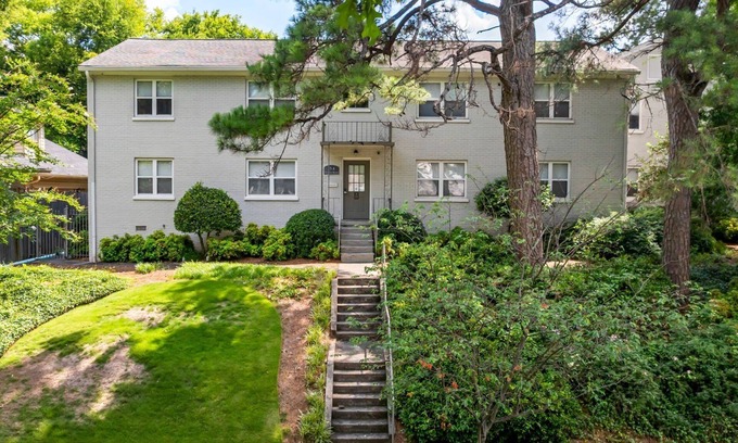Brookwood Condo | 15 Standish Ave NW