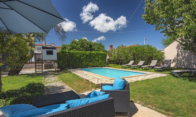 Stranici kod Lovreca House | 150 m² House ∙ 5 bedrooms ∙ 12 guests