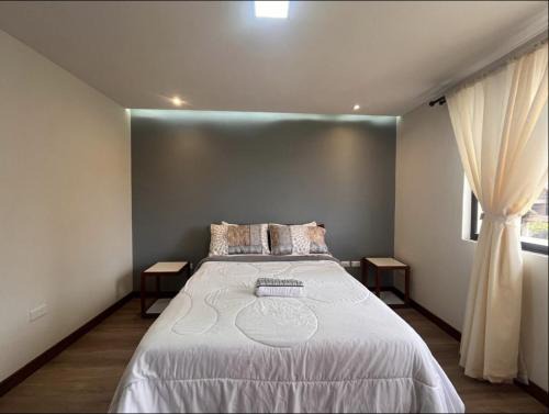 San Sebastian House | 1520 Casa Equipada cerca Hotel Oro Verde Cuenca