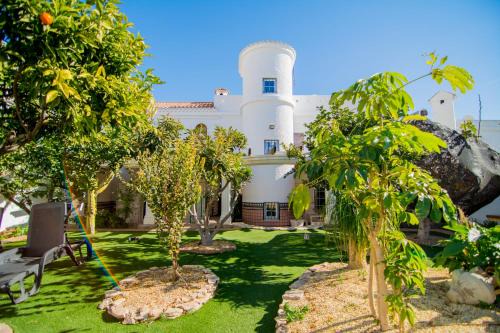 Almeria House | 16:9 Los Molinos Suites