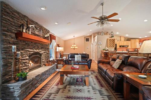 River Forest Acres House | 16 Jillian home
