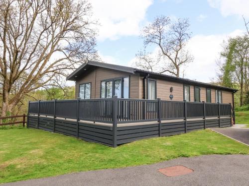 Combe Martin House | 16 Manleigh Park