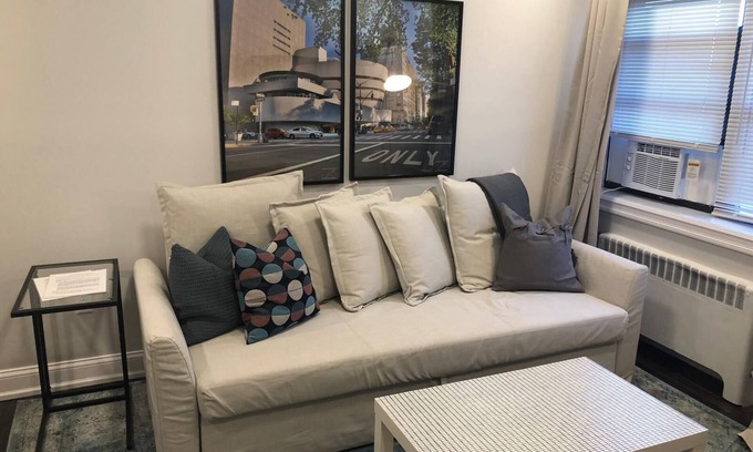 Industry Apartment | 1631 5A · Convenient 3bed Apt/20 min to NYC-Parking Avail.