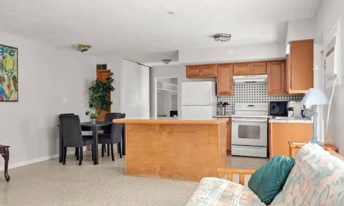 Old Southeast Cottage | 165 Steps From Paradise By Coastal Cottages