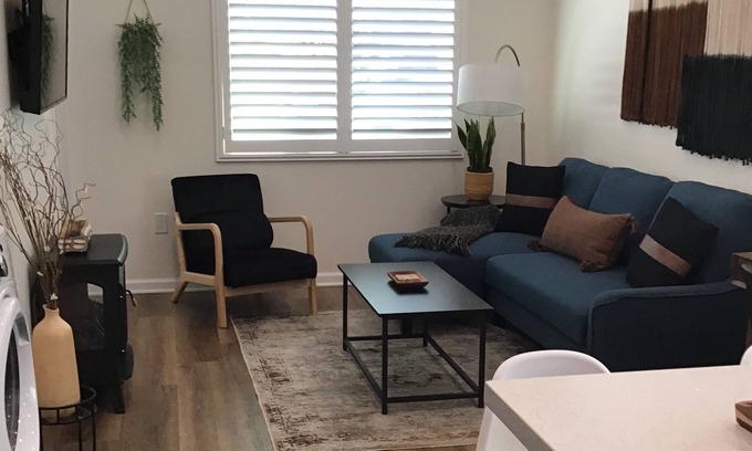 Upland Apartment | 17 minutes from Mount Baldy. Cozy and private guesthouse fully loaded.