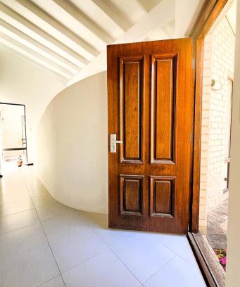 Nedlands House | 17 Rare Urban Style 4br Nedlands &pool