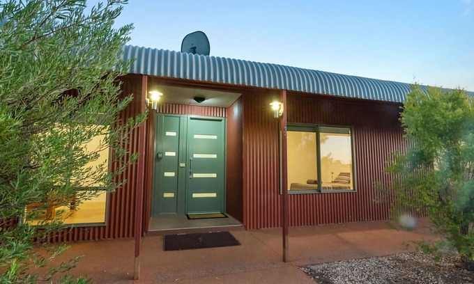 Exmouth House | 17 Skipjack Circle - complete with private swim spa