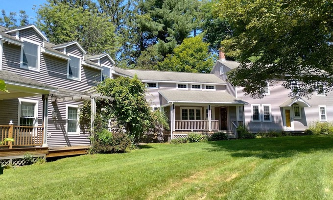 Canaan House | 1700s Farmhouse W/Mountain Views
