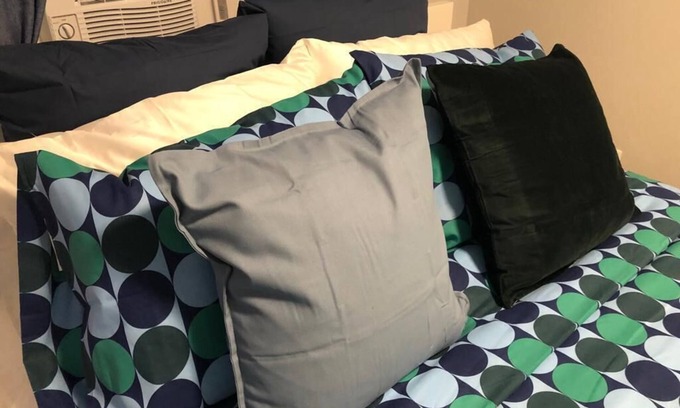 Industry Apartment | 1715 2E · Unique 2bed Apt/20 min to NYC-Parking Avail.