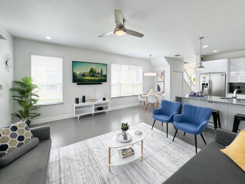 Four Corners House | 17319 Relaxing Home in Serenity Disney area 3BD