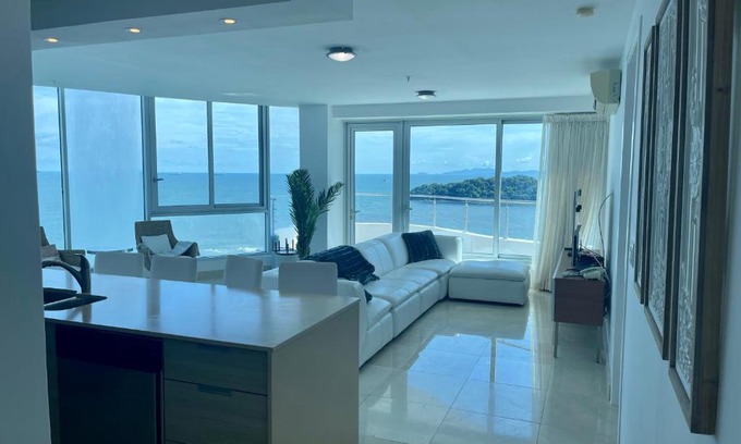 Playa Bonita Village Apartment | 17E Beautiful 2-Bedroom Ocean View Apartment