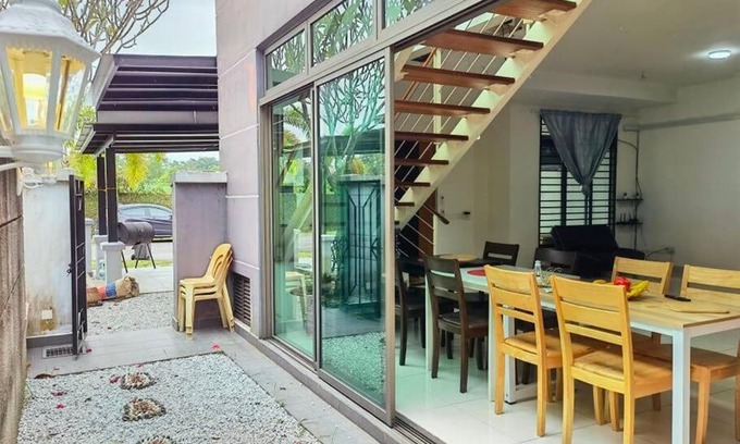 Taman Sutera Utama Villa | 18 Home team family Gathering first choice