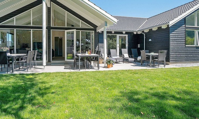 Olpenitz House | 18 person holiday home in Hasselberg
