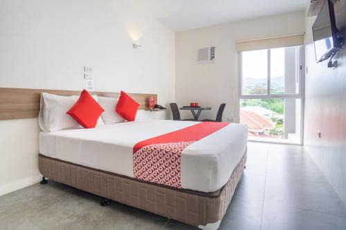 Lahug Hotel | 18 Suites Cebu