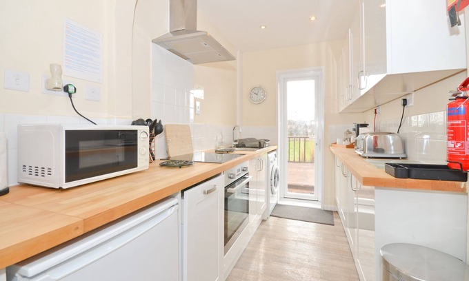 Seaview Ski Chalet | 18 Tollgate Cottages, Seaview