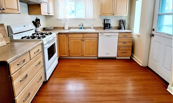 Philipsburg Apartment | 180 Loft Downtown