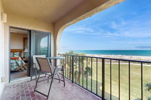 Fernandina Beach Apartment | 1840 Turtle Dunes- Sunrise Seascape Sweet