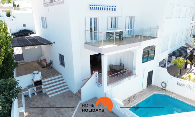 Albufeira Ski Chalet | #185 V3 Laranjeiras by Home Holidays