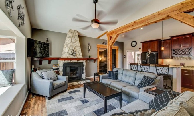 West Colorado Springs House | 186 m² House ∙ 4 bedrooms ∙ 8 guests