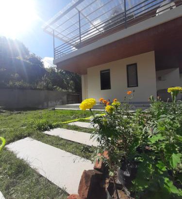 Kurseong House | 188 Wingrove