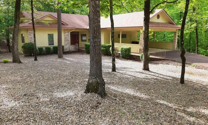 Hot Springs Village House | 18835 - 1 Redondo Way