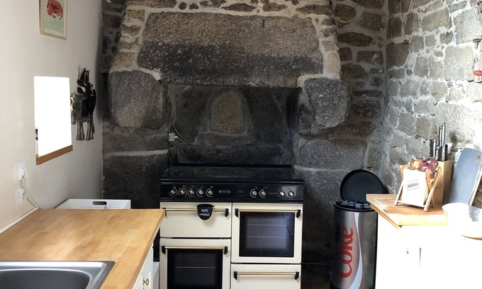 Lanildut House | 1884 property Clos de murs Lanildut