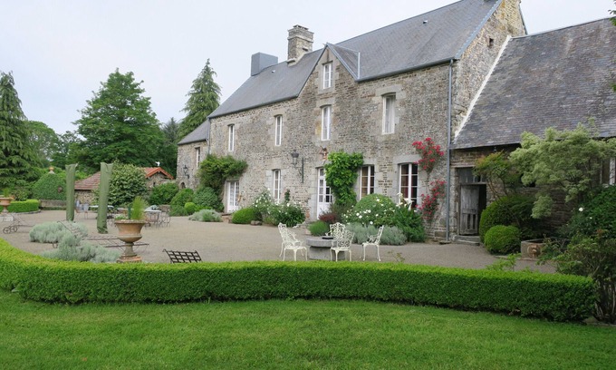 Le Mesnil-Garnier House | 18th century manor located on the edge of a quiet village near Mont St Michel