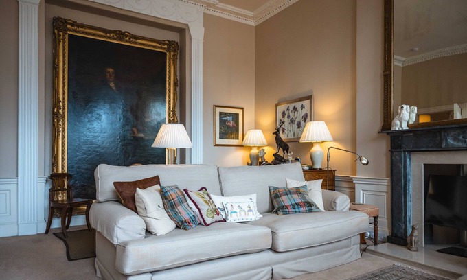 New Town Cottage | 19/4 Union Street - sleeps 5 guests in 3 bedrooms