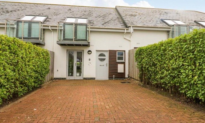 Padstow House | 19 Bay Retreat Villas
