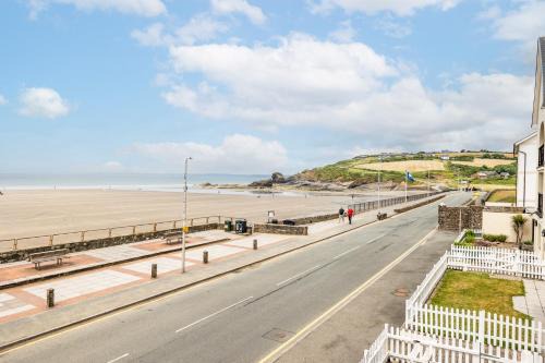 Little Haven Apartment | 19 St Brides Bay