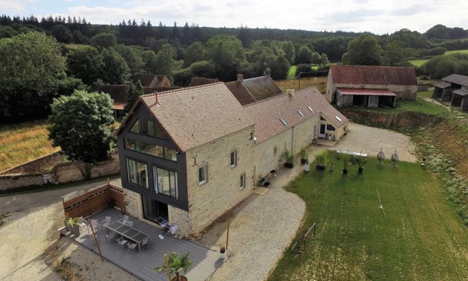 Le Cercueil House | 190 m² House ∙ 6 bedrooms ∙ 15 guests