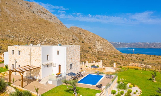 Megala Chorafia Villa | 190 m² Villa ∙ 4 bedrooms ∙ 8 guests