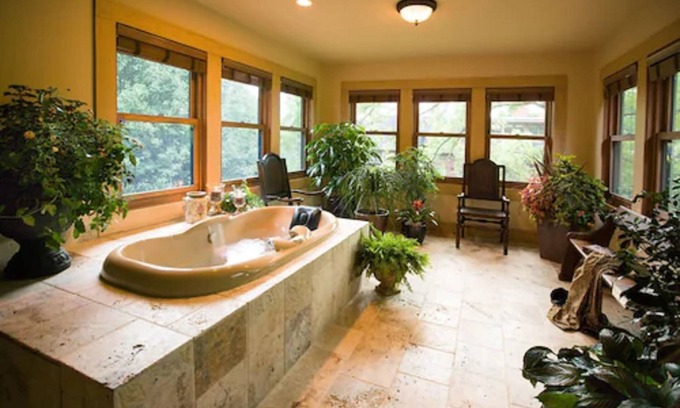 Historic Montford Bed & Breakfast | 1900 Inn on Montford