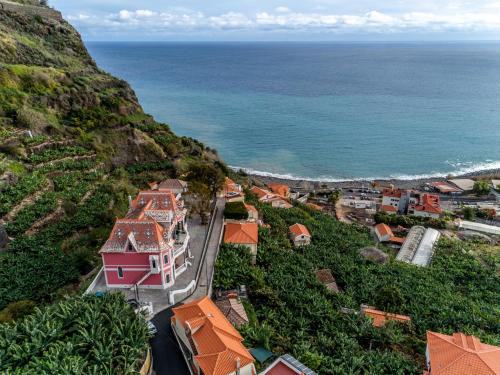 Ponta do Sol Hotel | 1905 Zino's Palace