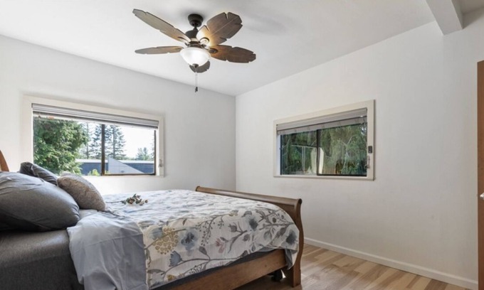 Carnation House | 1910 historic lord house **640 mbps fast internet**