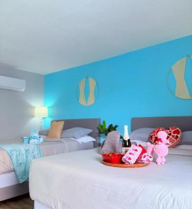 Ortona Hotel | 1915 Beach Club