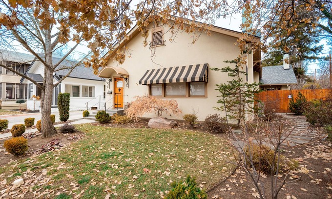 East End House | 1927 Downtown Chalet - 5 min to River, BSU, St Lukes and downtown