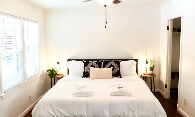 Mariposa Apartment | 1930’s Bungalow hidden in Mariposa’s Historic Downtown