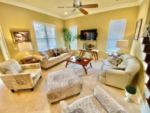 Sandestin House | 1936 Villa Lago
