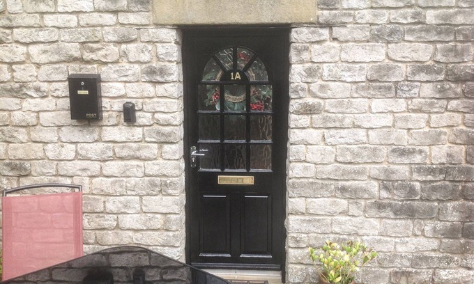 Tideswell Cottage | 1A Market Square
