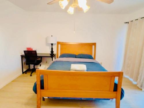 Rancho Cucamonga House | 1b1b Private and quiet sun roomA