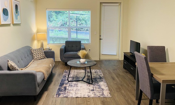 Pleasant Valley Apartment | 1bd 1 Bth Peaceful Vancouver, WA Apartment