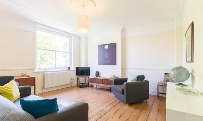 Woodberry Down Apartment | 1BD Flat Stoke Newington Well Connected CityCentre
