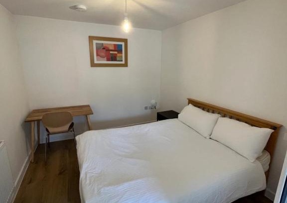 Custom House Apartment | 1BD Flat with Patio - 5 min to London City Airport