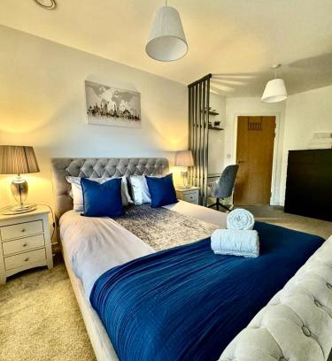 Crawley City Centre Apartment | 1Bed Apt- Crawley Town Centre - Free Parking