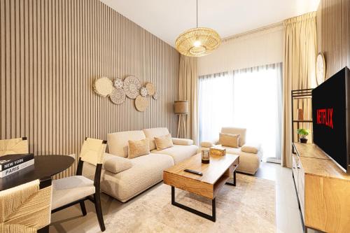 Sharjah Apartment | 1BHK Poolview Apartment With Balcony - Timber Retreat