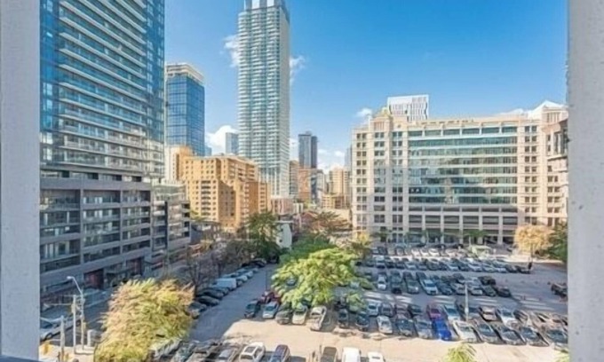 Garden District Condo | 1BR Condo on Jarvis Street
