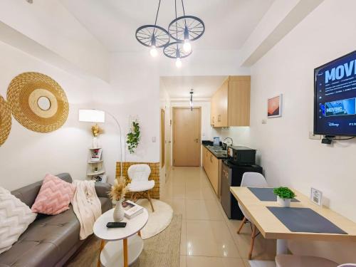 Barangka Ilaya Apartment | 1BR Condotel with Balcony at SM Light Residences #LT02-1
