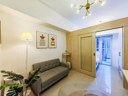 Barangka Ilaya Apartment | 1BR Condotel with Balcony at SM Light Residences #LT03-1