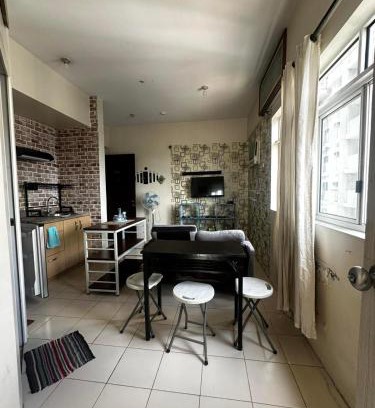 Pio del Pilar Apartment | 1BR-corner unit at Laureano di Trevi Makati
